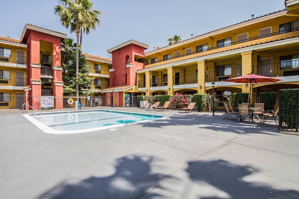 Rancho Cordova Inn Buitenkant foto